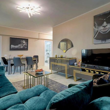 Luxury Apartament Bukarest Eksteriør billede